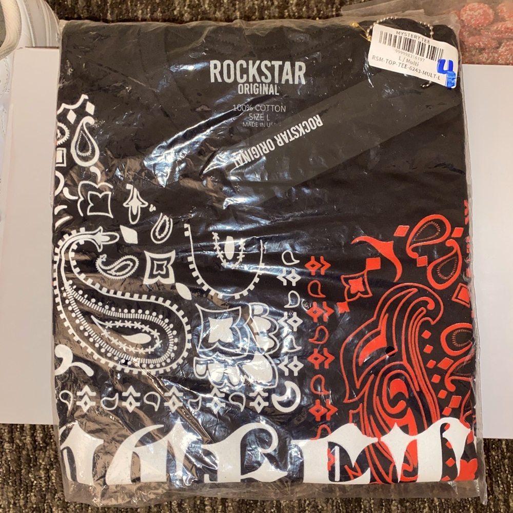 Rockstar Original Tshirt Size L
